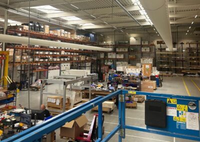 Klimaatinstallatie voor moderne bedrijfshal